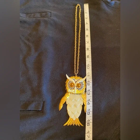 Vintage Owl Necklace With Hinged Parts - Picture 7 of 9